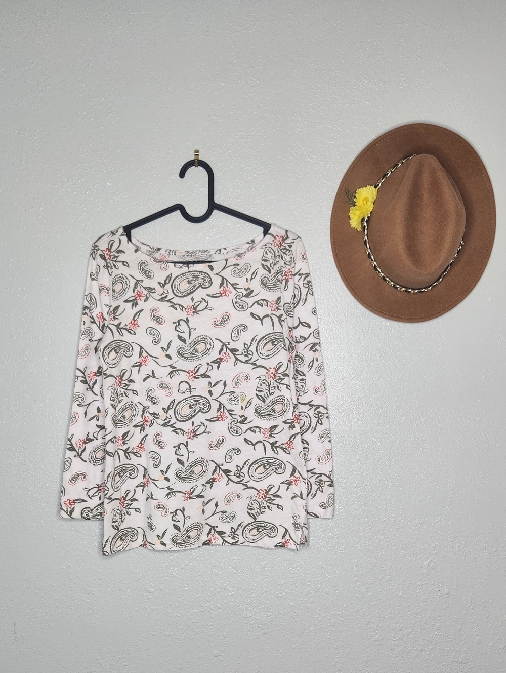 NWOT LOFT Size S White Paisley-Print Long Sleeve Top with Pink Accents